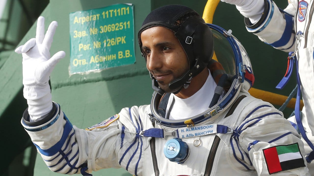 Mit an Bord: Hassa al-Mansuri, Raumfahrer aus den Vereinigten Arabischen Emiraten.