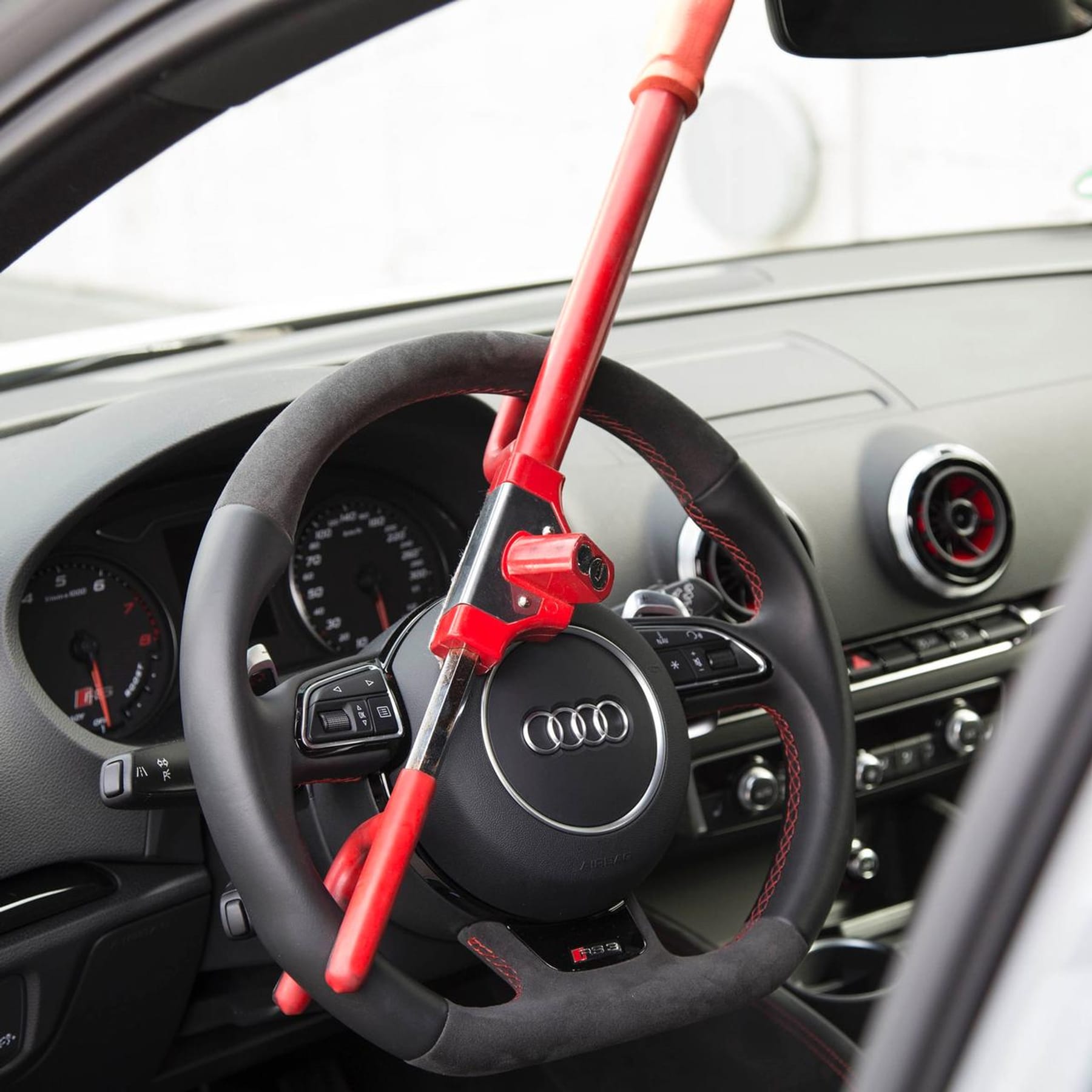 einziehbar U-Form YINETTECH Auto-Lenkradschloss mit 3 Schlüsseln für die meisten Autolenkräder Fahrzeug-Sicherheitsschloss verstellbar 