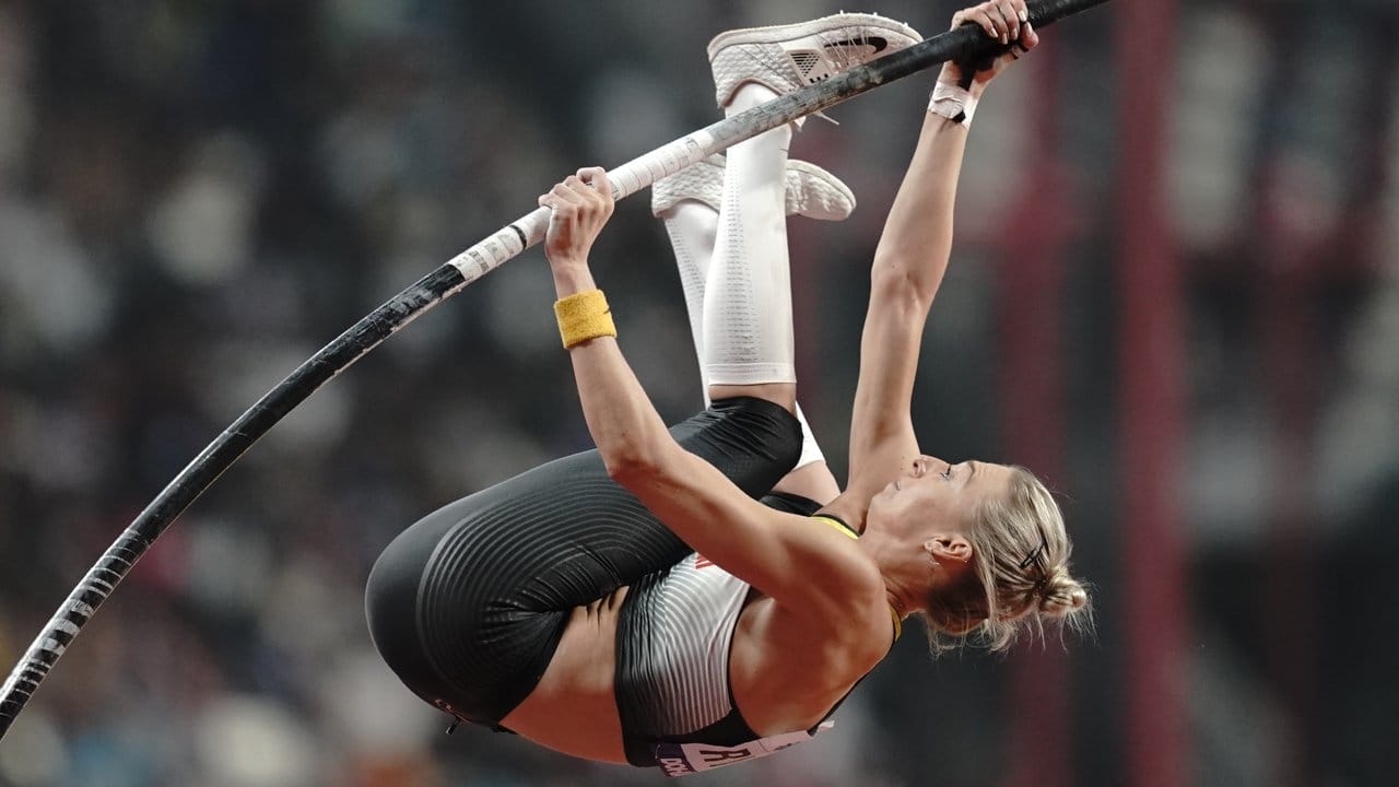 Einzug ins WM-Finale als Geburtstagsgeschenk: Lisa Ryzih überspringt in der Qualifikation 4,60 Meter. Einzug ins WM-Finale als Geburtstagsgeschenk: Lisa Ryzih überspringt in der Qualifikation 4,60 Meter.
