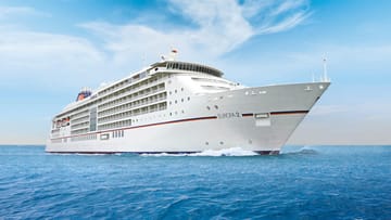 Die "Europa 2" von Hapag-Lloyd Cruises ist zusammen mit der "Europa" erneut als bestes Kreuzfahrtschiff der Welt ausgezeichnet worden.