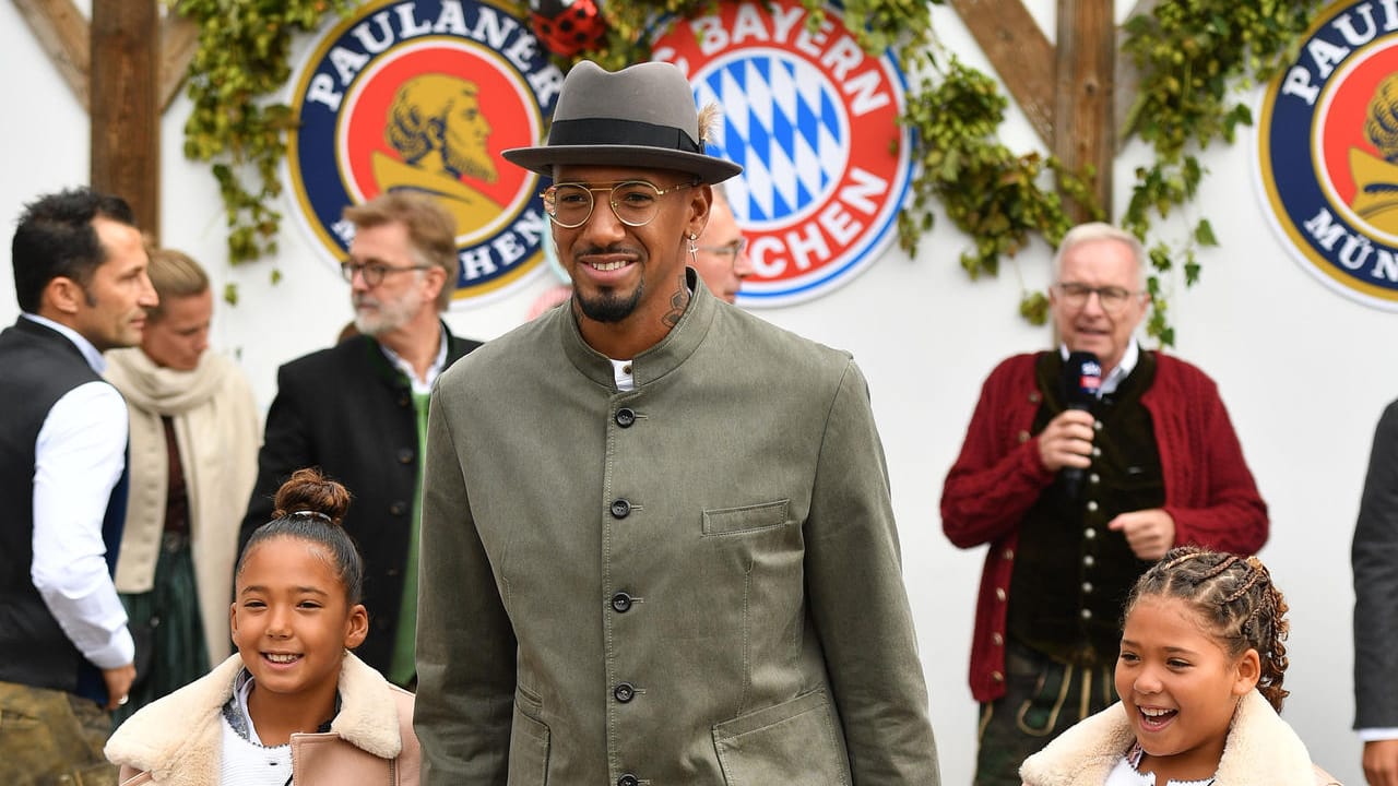 Jérôme Boateng kam mit seinen Töchtern Lamia und Soley.