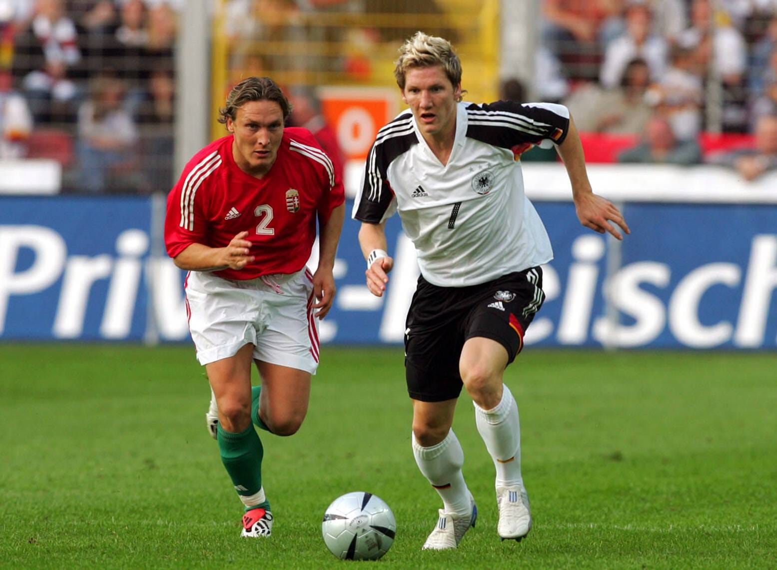 Auch der damalige Bundestrainer Rudi Völler entdeckte Schweinsteigers Talent. Sein erstes Nationalspiel bestritt er am 6. Juni 2004 bei der 0:2-Niederlage gegen Ungarn. Es folgten 120 weitere Partien.