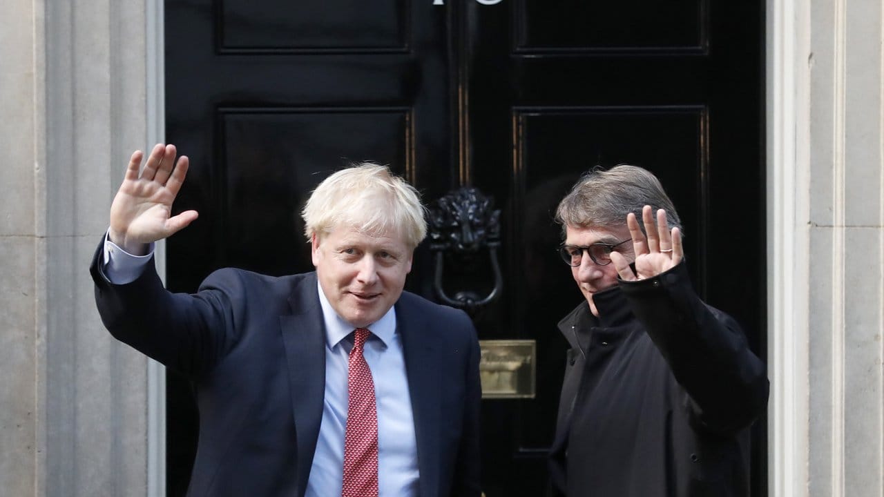 Premierminister Boris Johnson (l) empfängt den Präsidenten des Europäischen Parlaments, David Sassoli in London.