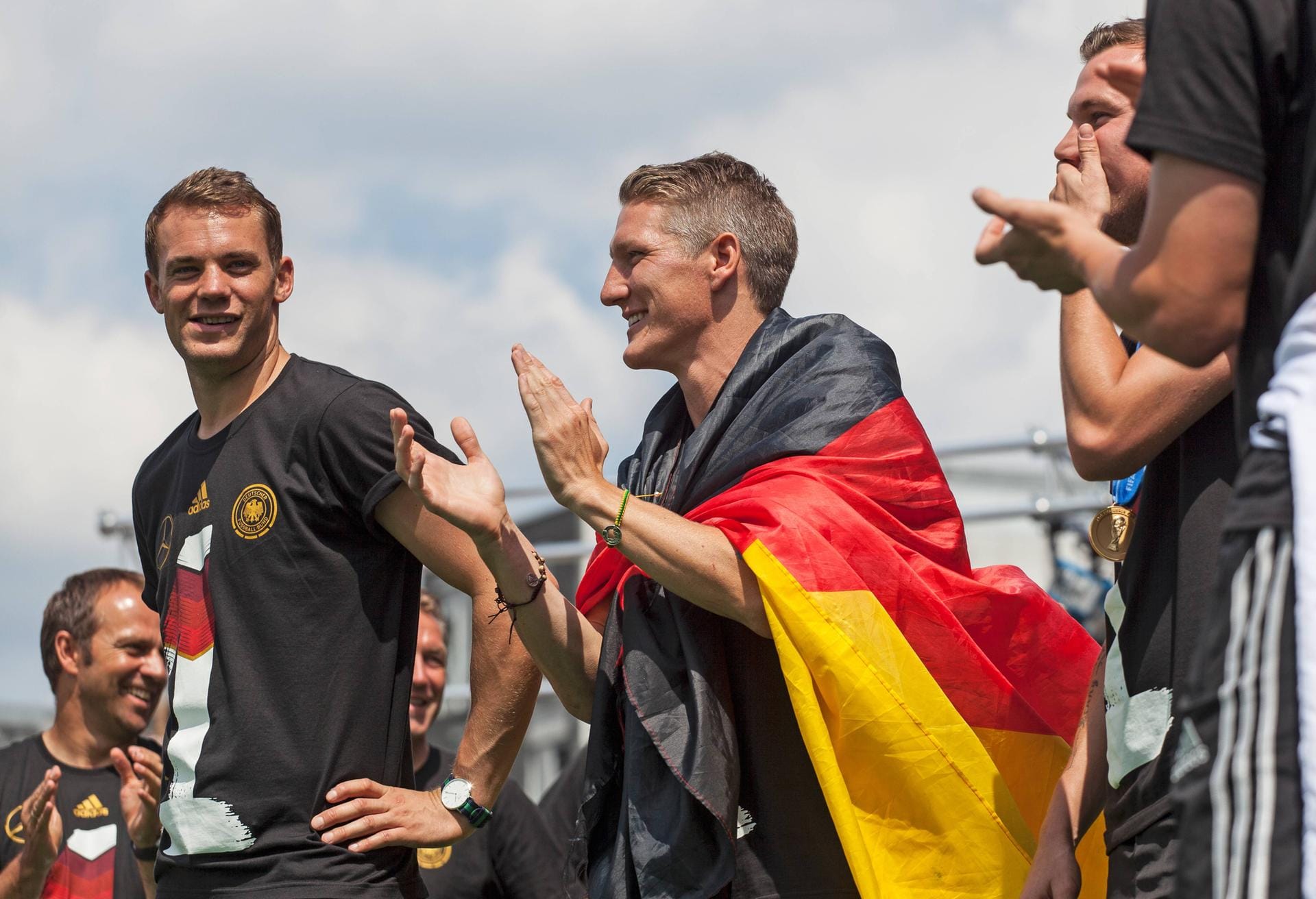Bastian Schweinsteiger ist bald Fußball-Rentner, doch was machen seine 22 Kollegen, die mit ihm den WM-Titel 2014 holten, heute? Der Überblick.