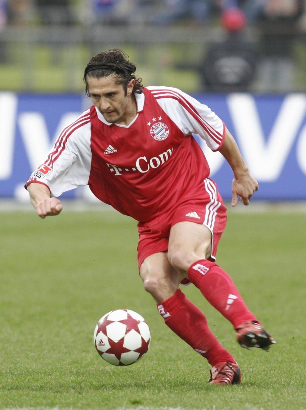 Bixente Lizarazu (1997–2004, 2005–2006): Der Franzose ist Co-Moderator des größten privaten französischen Fernsehsenders TF1. Außerdem ist er Markenbotschafter des FC Bayern München und repräsentiert den Verein im Ausland.