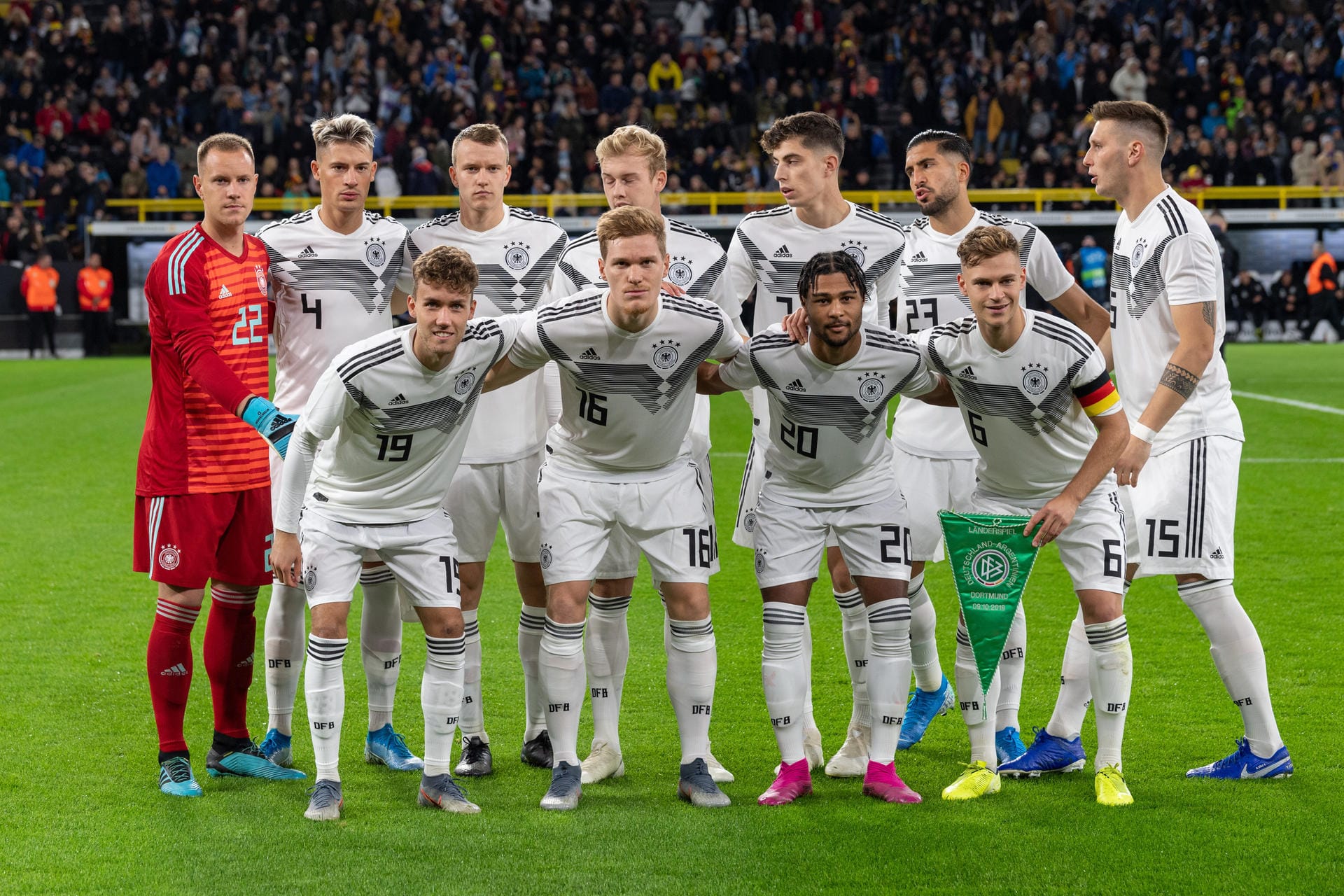Die deutsche Nationalmannschaft kam am Mittwoch nicht über ein 2:2 gegen Argentinien hinaus. t-online.de hat die DFB-Spieler einzeln bewertet.