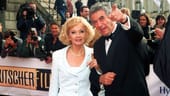 Juni 2000: Bei der Verleihung des Deutschen Filmpreises erscheint sie mit dem damaligen Kulturstaatsminister Michael Naumann von der SPD.