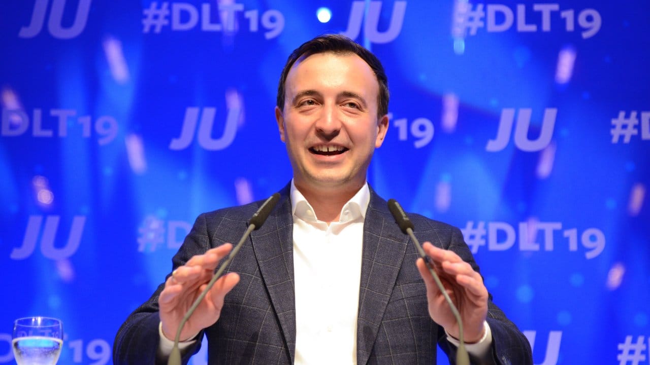 Auch zu Gast: CDU-Generalsekretär Paul Ziemiak, von September 2014 bis März 2019 undesvorsitzender der Jungen Union. Auch zu Gast: CDU-Generalsekretär Paul Ziemiak, von September 2014 bis März 2019 undesvorsitzender der Jungen Union.