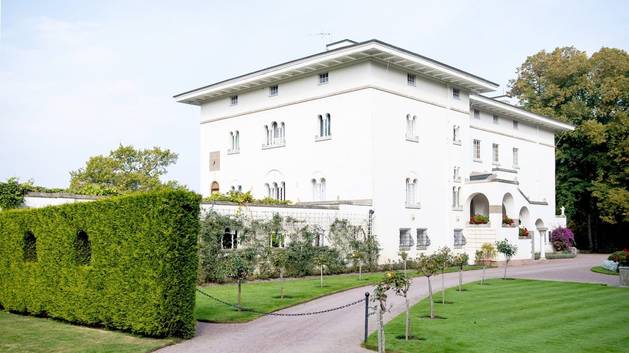 Wenn Carl Gustaf auf "Schloss Solliden", dem Sommersitz der königlichen Familie in Borgholm, weilt bestellt er sich Kroppkakor.