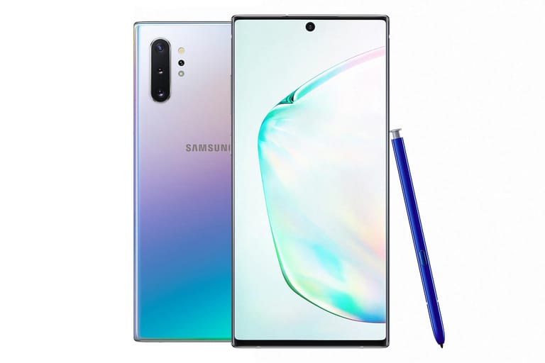 Platz 10 (348630 Punkte): Erst auf dem zehnten Platz kommt das erste Gerät von Marktführer Samsung. Samsung setzt hier auf seinen eigenen Chip, den Exynos 9825. An dieser Stelle sollte nochmals betont werden, dass die hier gemessenen Unterschiede für den typischen Anwender im Alltag keinen Unterschied bedeuten. Auch das Note 10+ ist rasend schnell und stößt nirgends an Leistungsgrenzen.