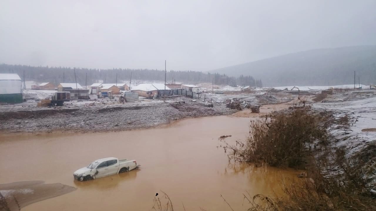 Überflutet: Das Gelände der Goldmine nach dem Dammbruch.