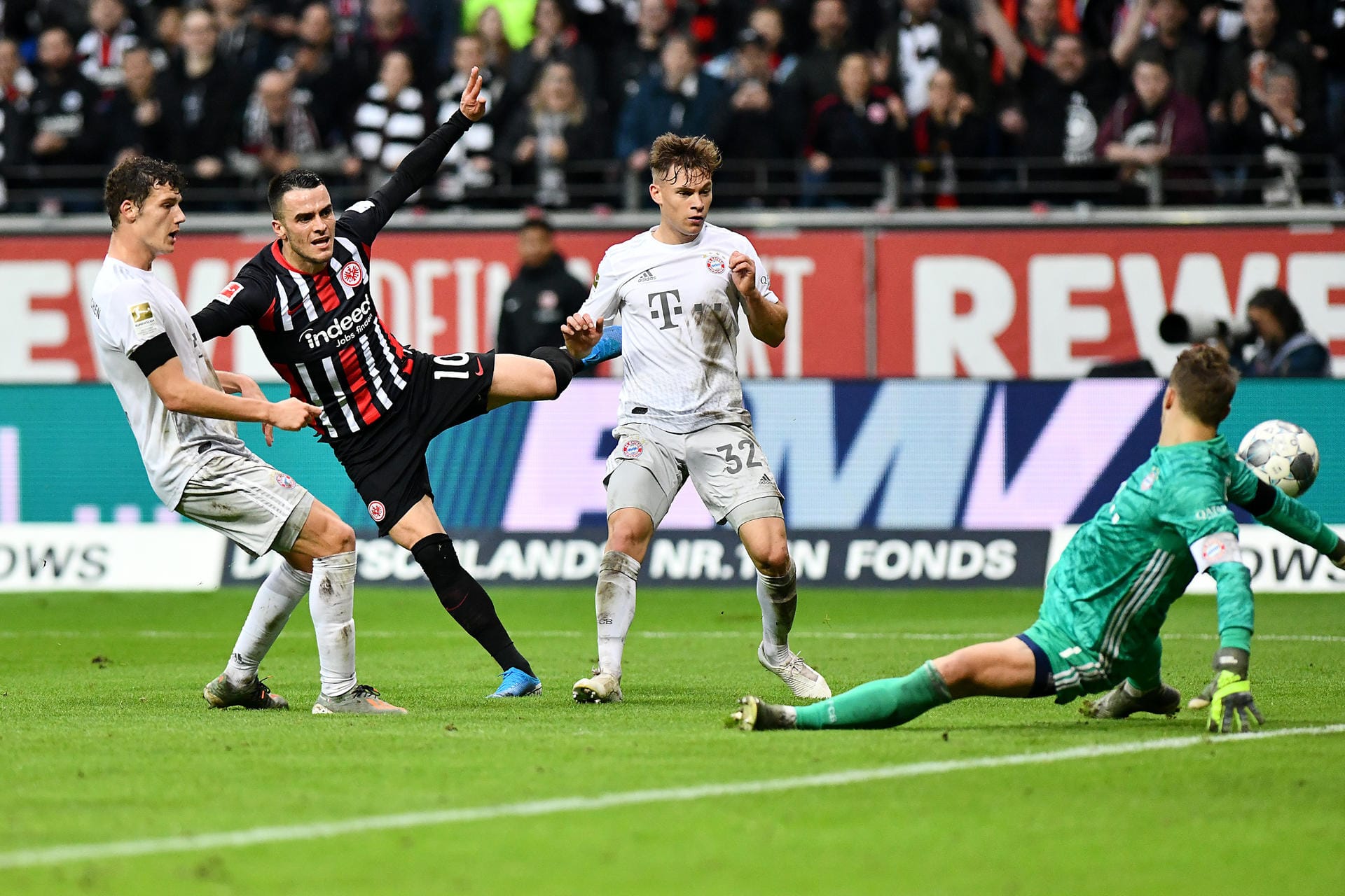Gazzetta dello Sport (Italien): "Die Bayern wurden von Frankfurt weggefegt" Gazzetta dello Sport (Italien): "Die Bayern wurden von Frankfurt weggefegt"