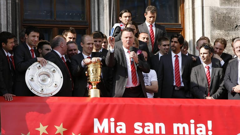 01.07.2009 bis 09.04.2011: Louis van Gaal. Bilanz: 1x Deutscher Meister (2010), 1x DFB-Pokalsieger (2010), Champions-League-Finalist 2010.