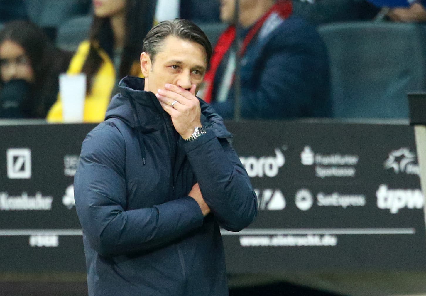 "Sport" (Spanien): "Es ist offiziell. Die Wege von Niko Kovac und Bayern München haben sich getrennt. Die Niederlage gegen Frankfurt war der Tropfen, der das Fass zum Überlaufen gebracht hat."