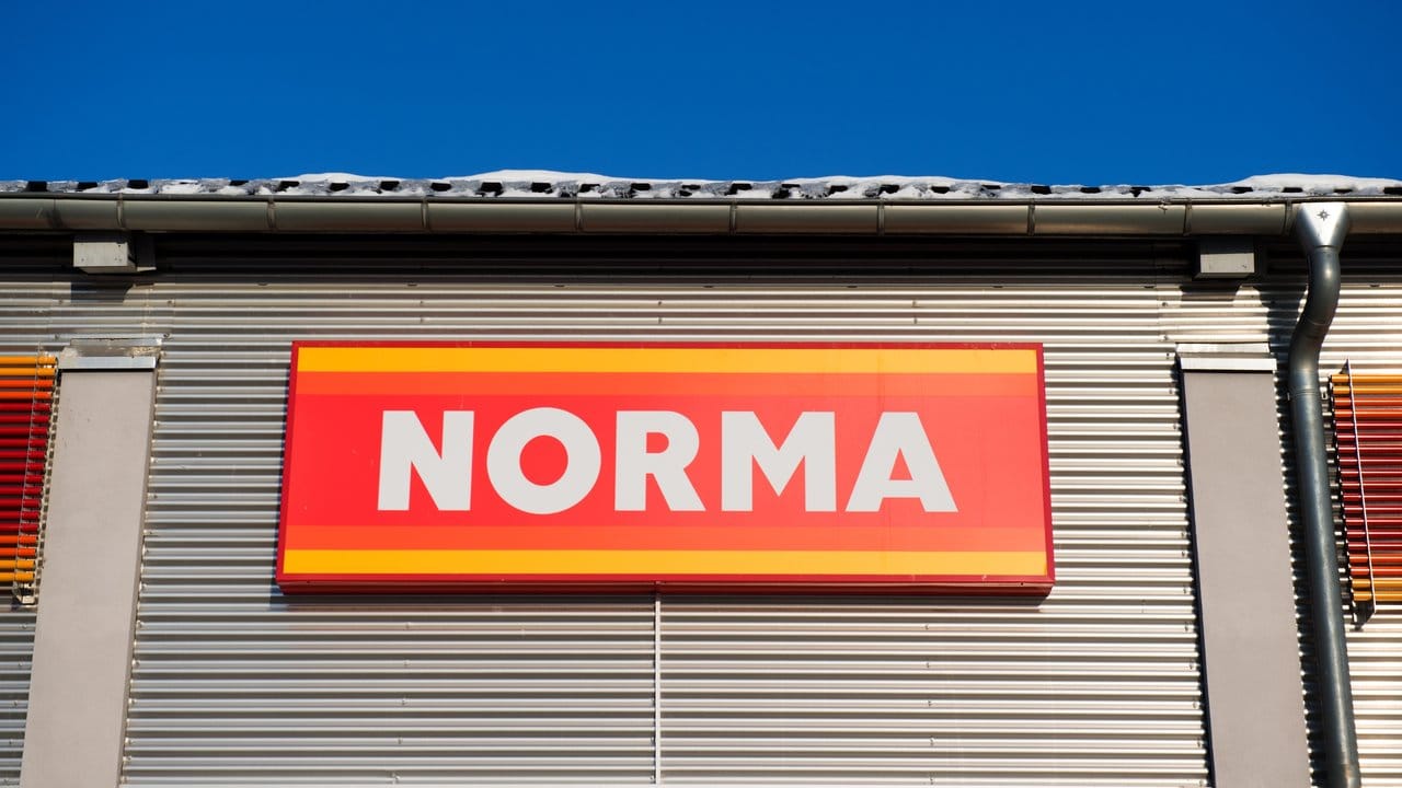 Beim Discounter Norma mussten Fleischprodukte wegen eines Listerien-Verdachts aus dem Verkauf genommen werden.