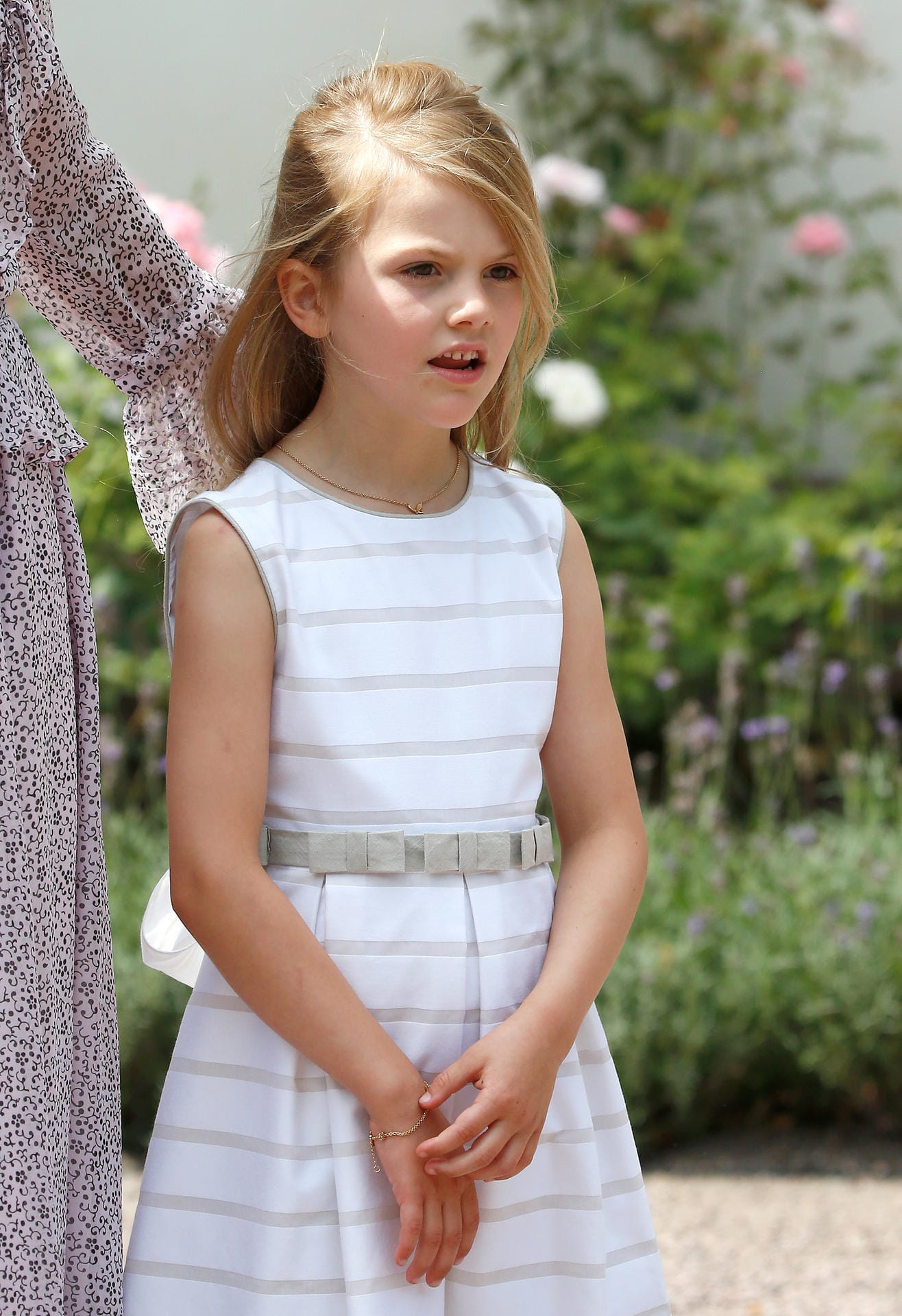 Gestreift mögen aus auch schon die kleinsten Royals: So wie hier im Juli 2018 Prinzessin Estelle von Schweden.