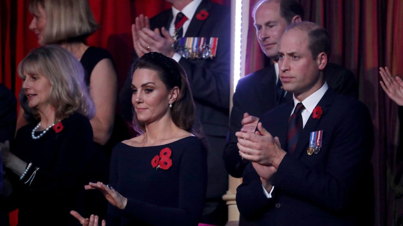 Prinz William und Herzogin Kate nehmen an der jährlichen Royal British Legion Festival of Remembrance in der Royal Albert Hall teil.