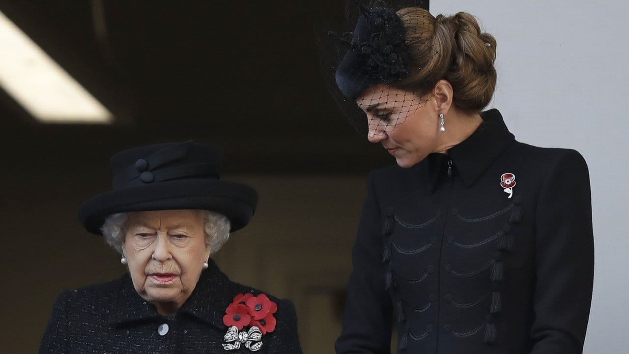 Herzogin Kate teilt sich einen Balkon mit der Queen.