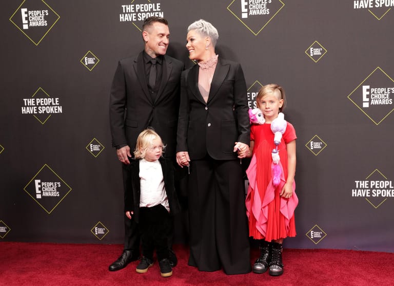 Die Popsängerin und ihre Familie: "Pink" mit ihrem Ehemann Carey Hart und den zwei gemeinsamen Kindern.