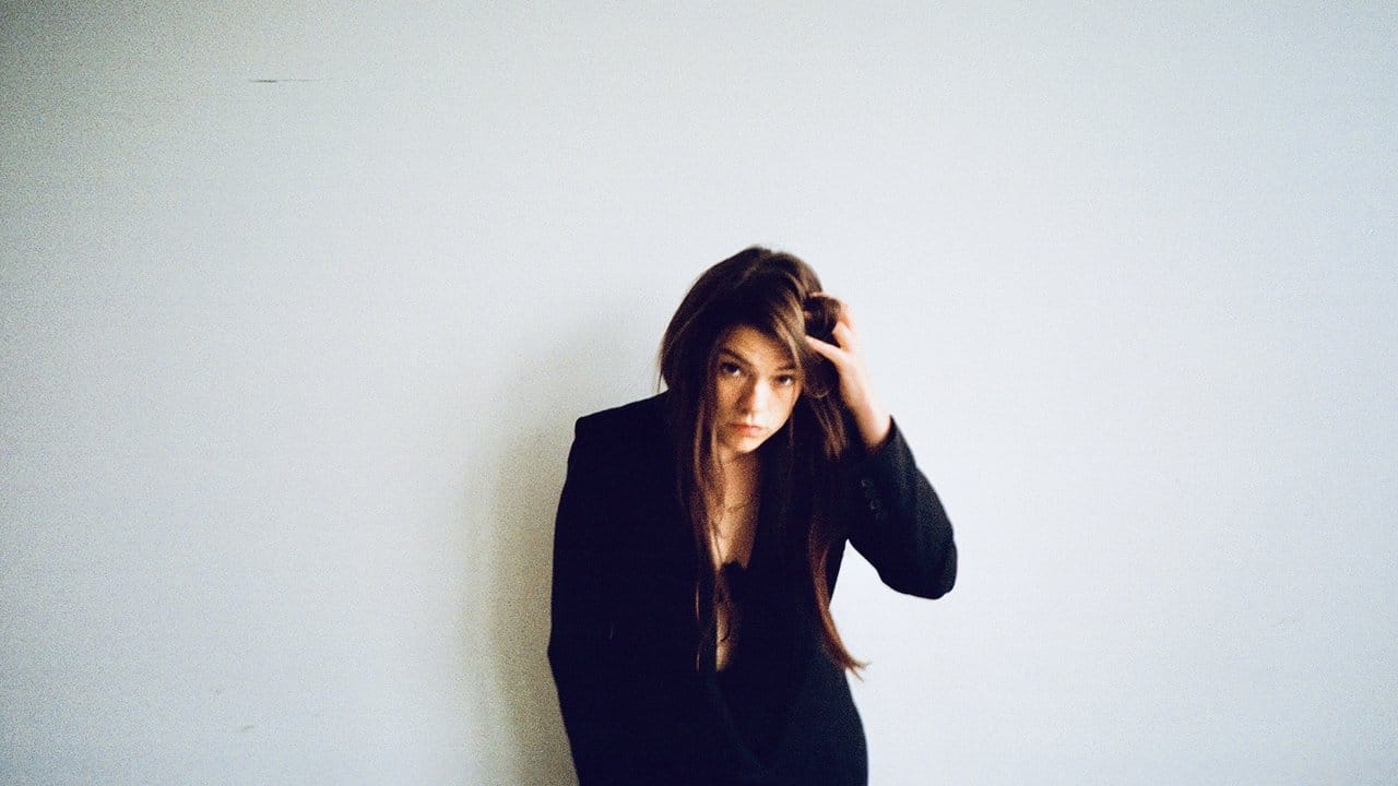 Femme Schmidt hat ihr neues Album dunkler angelegt. Femme Schmidt hat ihr neues Album dunkler angelegt.