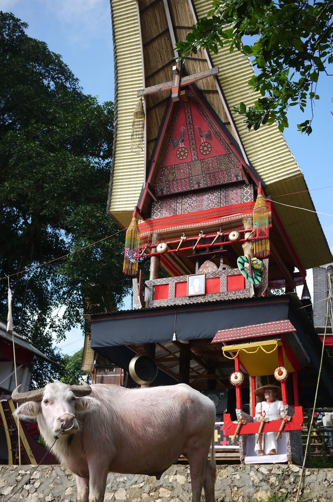 Bestattungszeremonie der Toraja