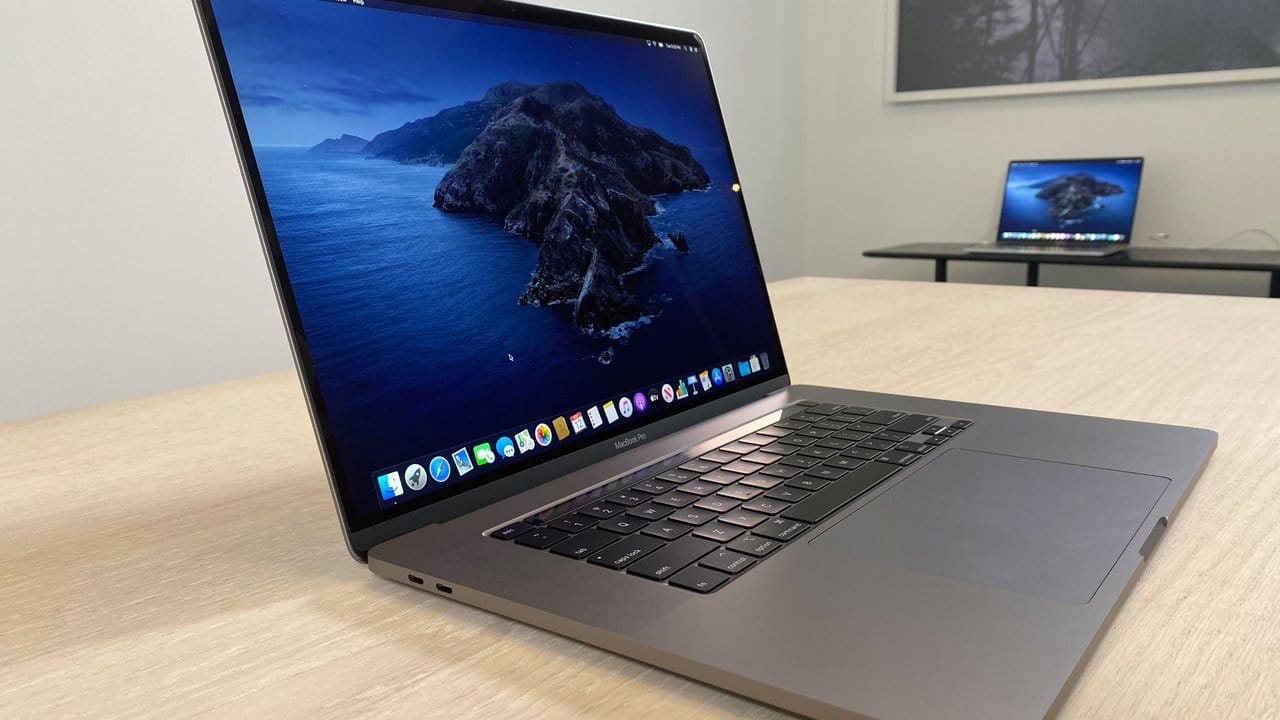 Der Verkaufspreis des neuen MacBook Pro beginnt bei knapp 2700 Euro.
