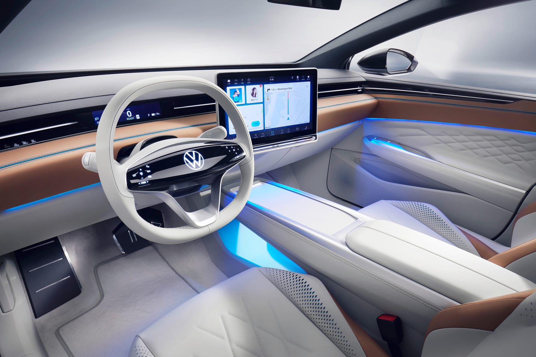 Cockpit ohne Knöpfe: Bedient wird das Konzeptauto weitgehend per Touchscreen und mit Tasten am Lenkrad – oder durch Sprachbefehle.