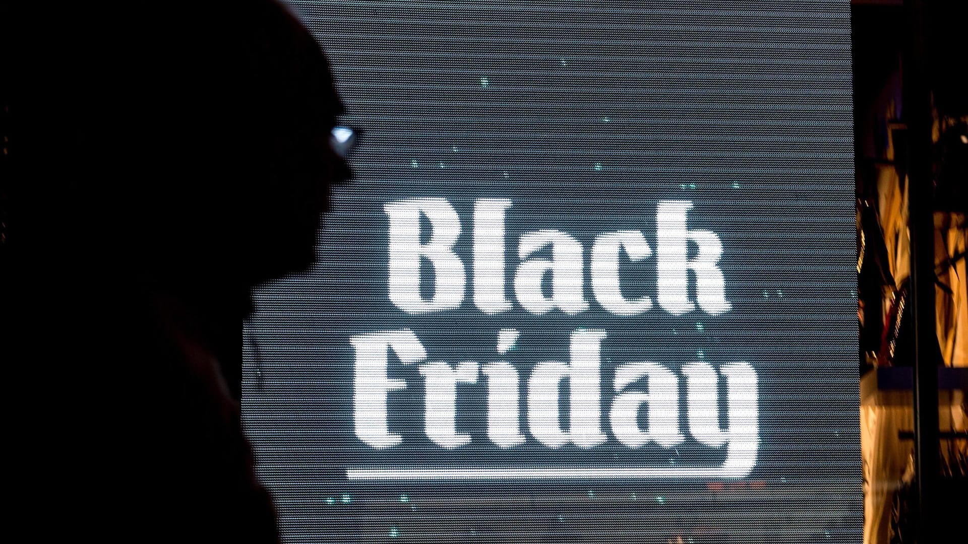 Achtung Schnäppchen, oder eben nicht? Bei Aktionszeiträumen wie dem Black Friday behält man besser einen kühlen Kopf und prüft erst einmal Angebot und Preis.