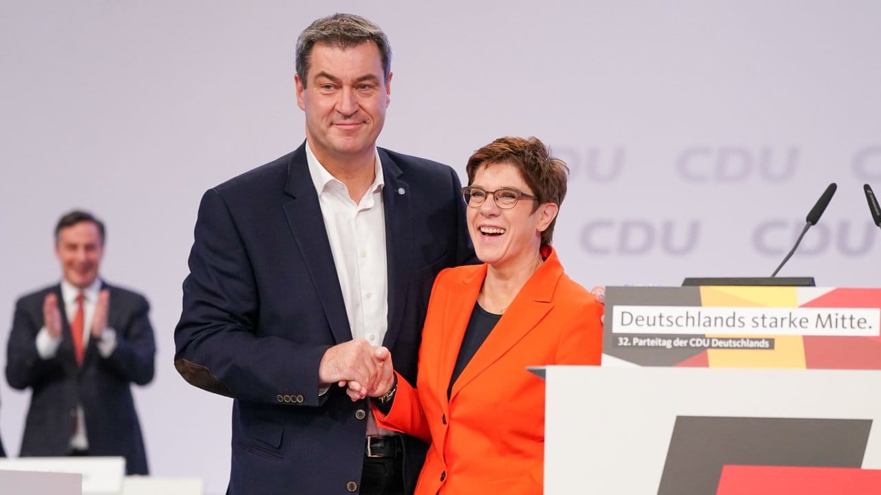 Als Gastredner hat der Vorsitzende der Schwesterpartei CSU, Markus Söder, die CDU vor dem Parteitag zur Geschlossenheit aufgerufen. Als Gastredner hat der Vorsitzende der Schwesterpartei CSU, Markus Söder, die CDU vor dem Parteitag zur Geschlossenheit aufgerufen.