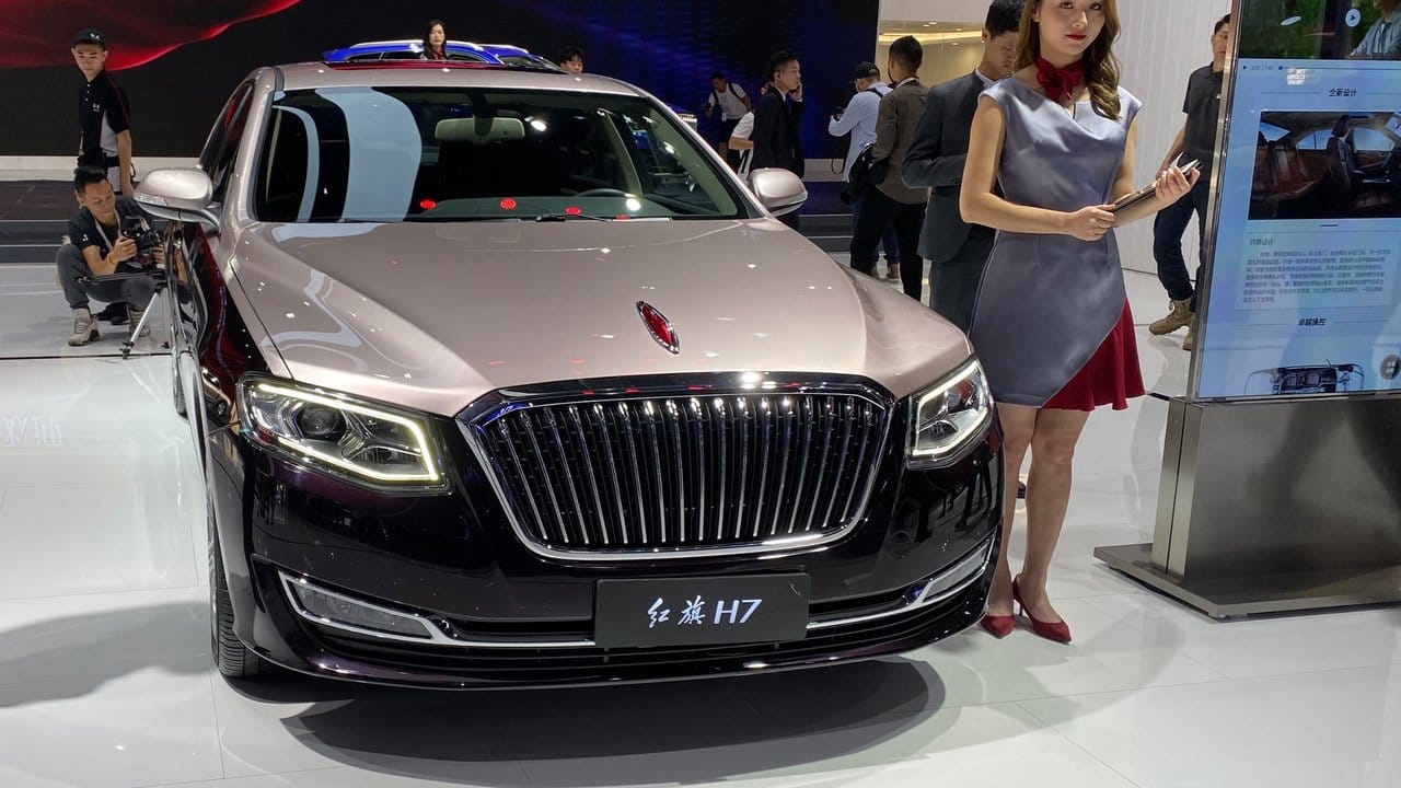 Chinesischer Luxus: Der Hongqi H7 präsentiert sich dem Publikum.