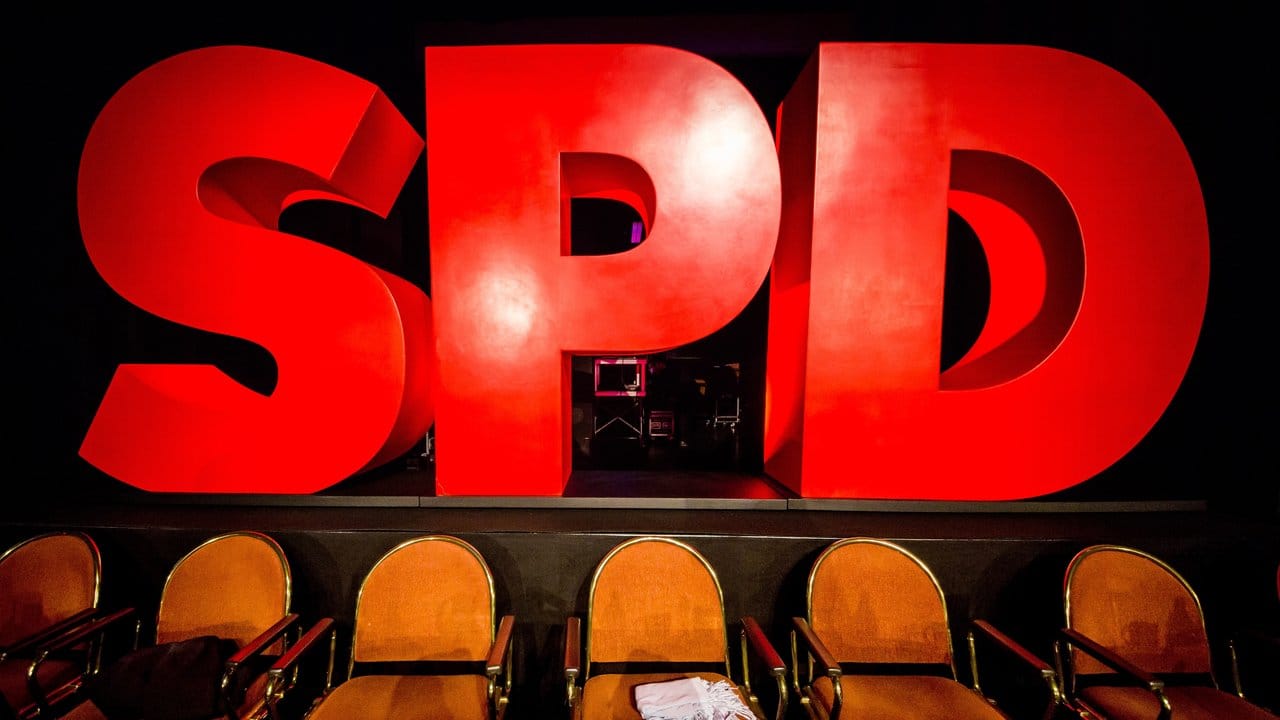Bleibt die SPD in der großen Koalition? Im Moment sieht es so aus.