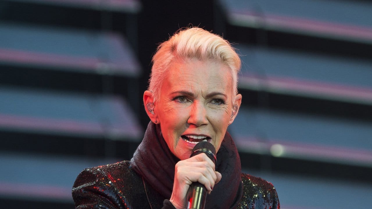 Sängerin Marie Fredriksson vom schwedischen Popduo Roxette starb im Alter von 61 Jahren. Sängerin Marie Fredriksson vom schwedischen Popduo Roxette starb im Alter von 61 Jahren.