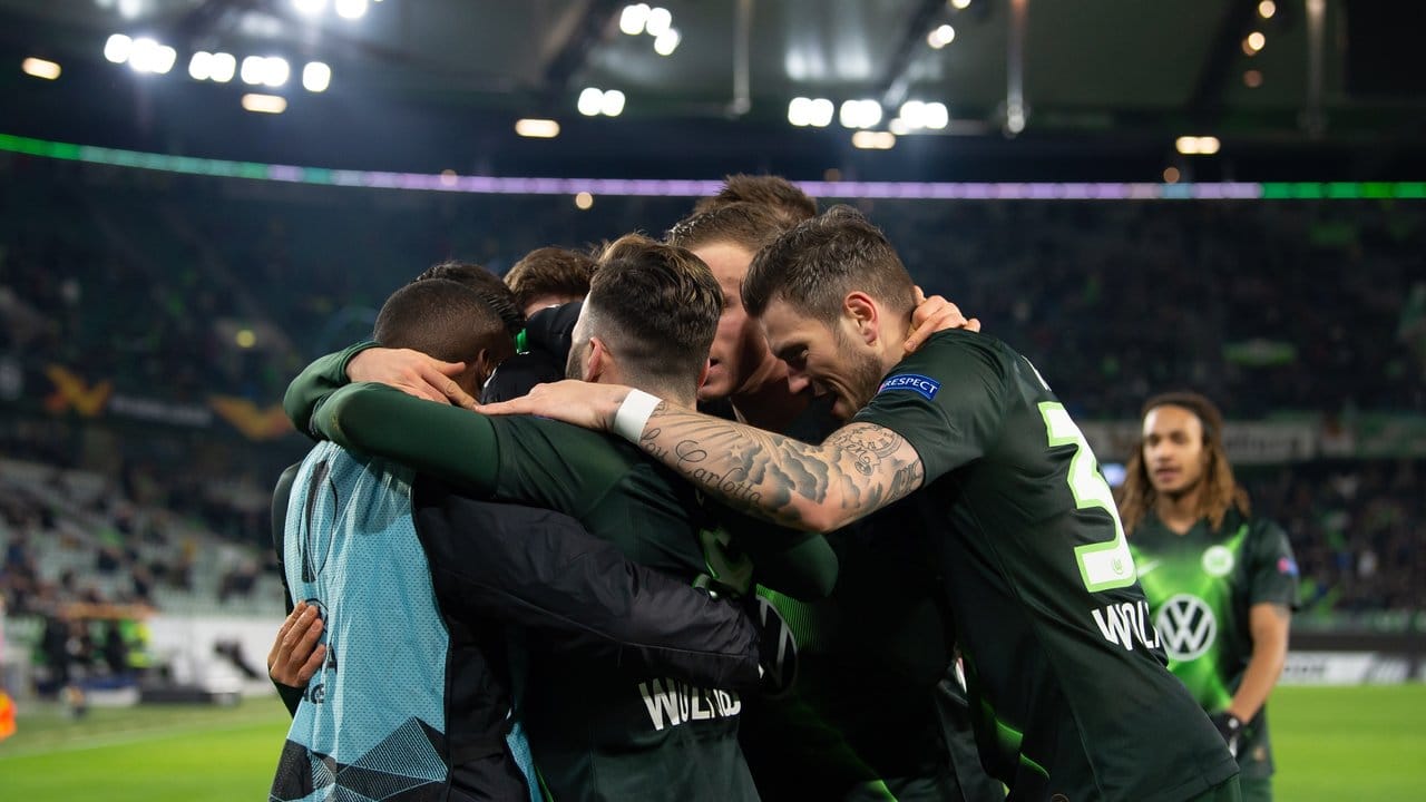 Der VfL Wolfsburg siegte daheim knapp gegen St. Der VfL Wolfsburg siegte daheim knapp gegen St.