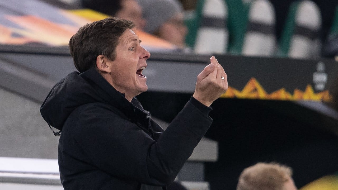 VfL-Coach Oliver Glasner nahm sein Team vor dem Spiel in die Pflicht. VfL-Coach Oliver Glasner nahm sein Team vor dem Spiel in die Pflicht.