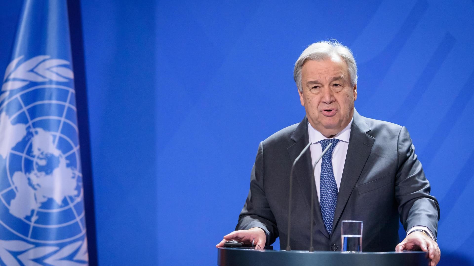 Antonio Guterres UN-Generalsekretär: "Ich bin enttäuscht von den Ergebnissen der Konferenz. Die internationale Gemeinschaft hat eine wichtige Gelegenheit verpasst, um mehr Ambitionen in Bezug auf Klimaschutz, Anpassung und Finanzierung zur Bewältigung der Klimakrise zu zeigen. Aber wir dürfen nicht aufgeben, und ich werde nicht aufgeben."