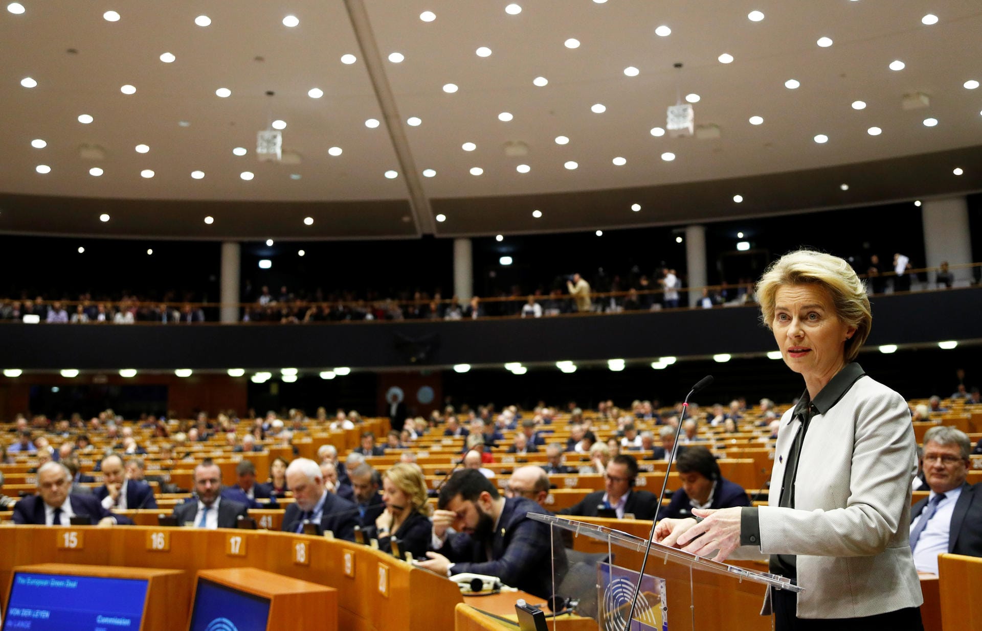 Eine Billion Euro für den Klimaschutz: Ursula von der Leyen stellt am 11. Dezember im Europaparlament in Brüssel ihren "Green Deal" vor.