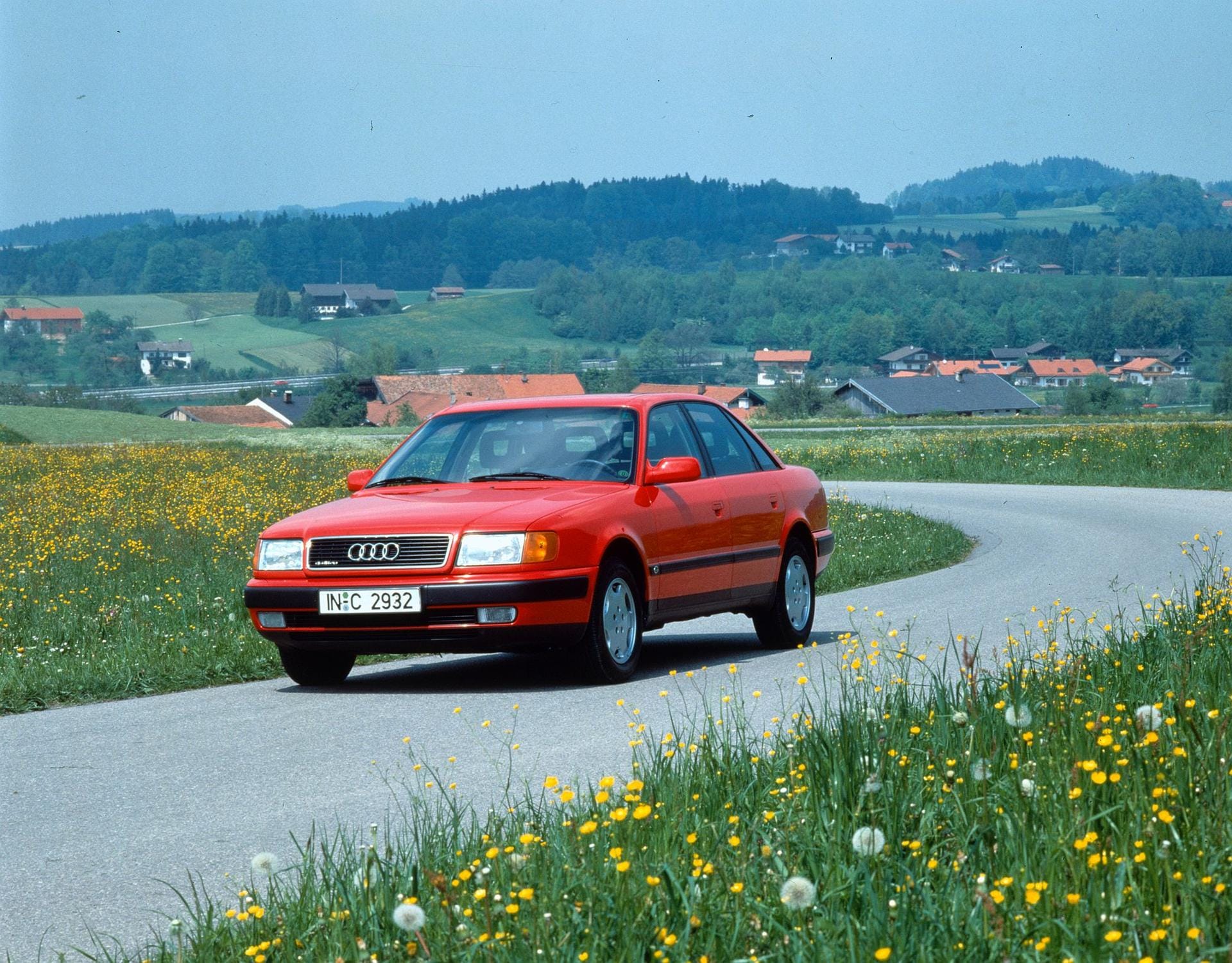 Ein Audi 100 (C4): Der Audi 100 (C4) war der letzte seiner Art. Danach nannten die Ingolstädter das Modell in A6 um.