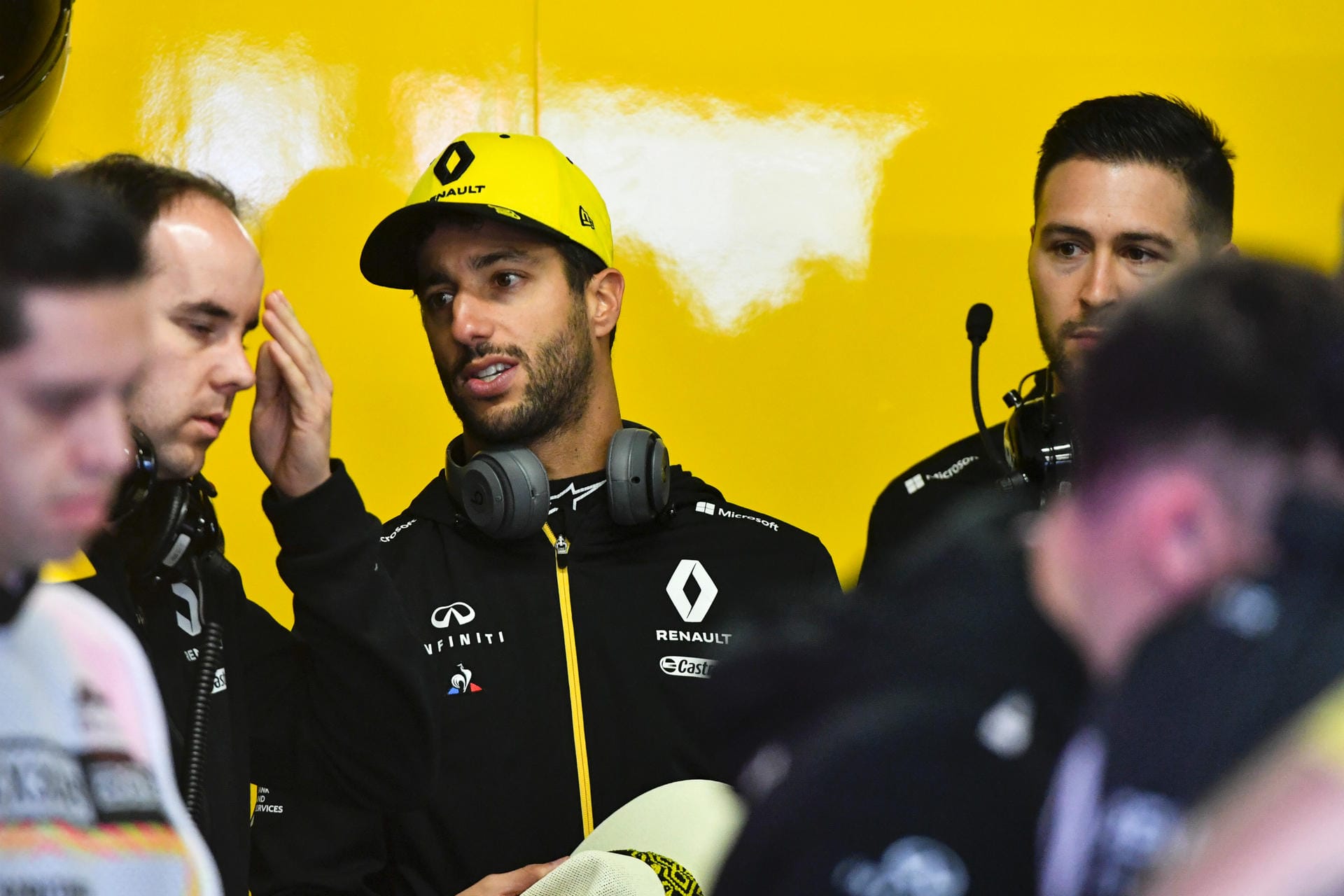 Daniel Ricciardo (Renault, 54 Punkte): Das teaminterne Duell mit Nico Hülkenberg hat der Australier klar für sich entschieden – und musste in seinem ersten Jahr bei Renault trotzdem kleinere Brötchen backen als zuvor bei Red Bull. Ricciardo hat allerdings das Beste daraus gemacht, fuhr besonders in der zweiten Saisonhälfte konstant in die Punkte. Nicht mehr, aber auch nicht weniger war zu erwarten. Note 3.