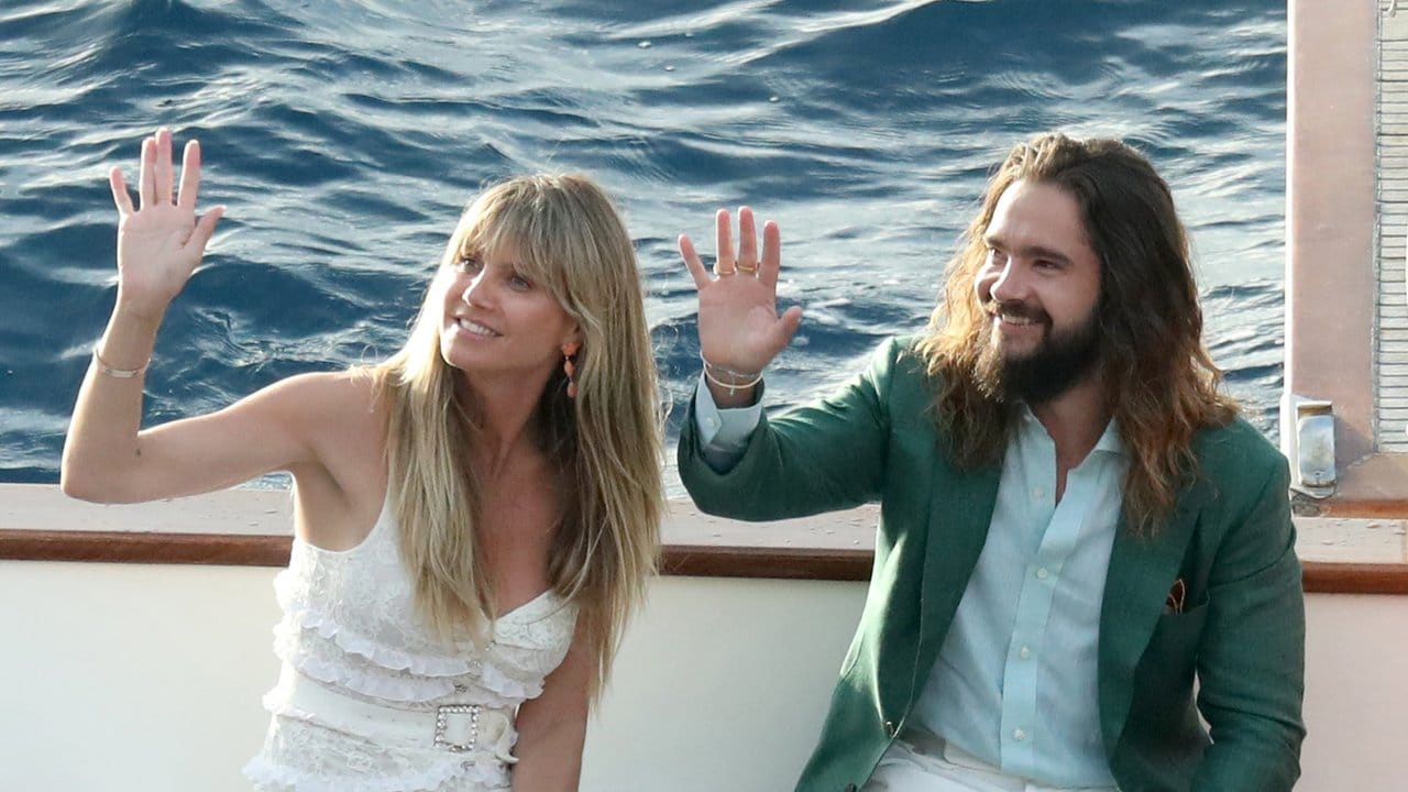 Heidi Klum und Tom Kaulitz haben auf einer Jacht vor Capri Hochzeit gefeiert.