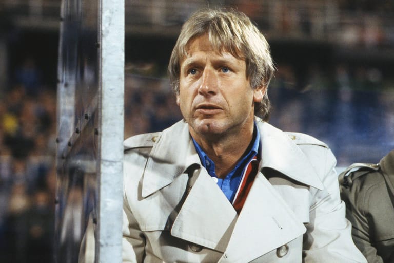 7. November: Der frühere Bundesligaspieler und -trainer Heinz Höher stirbt mit 81 Jahren. Höher betreute unter anderem sieben Jahre lang den VfL Bochum (1972-1979) und vier Jahre lang den 1. FC Nürnberg (1984-1988).