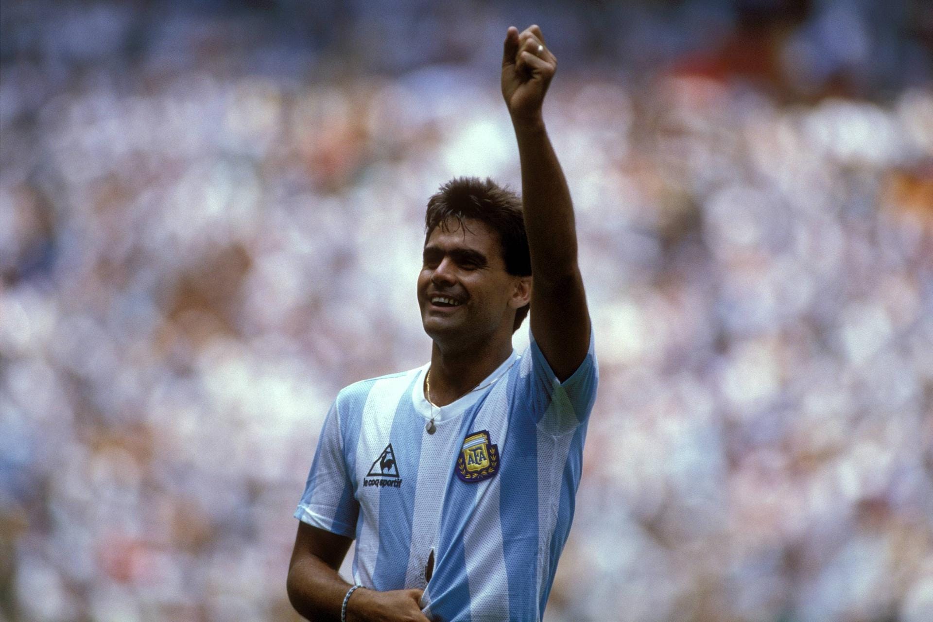 12. August: Argentiniens Abwehr-Legende José Luis Brown stirbt mit 62 Jahren. Schon seit mehreren Jahren hatte der Weltmeister von 1986 an Alzheimer gelitten. Brown hatte im WM-Finale gegen Deutschland das entscheidende Tor zum 3:2-Sieg der "Albiceleste" erzielt.