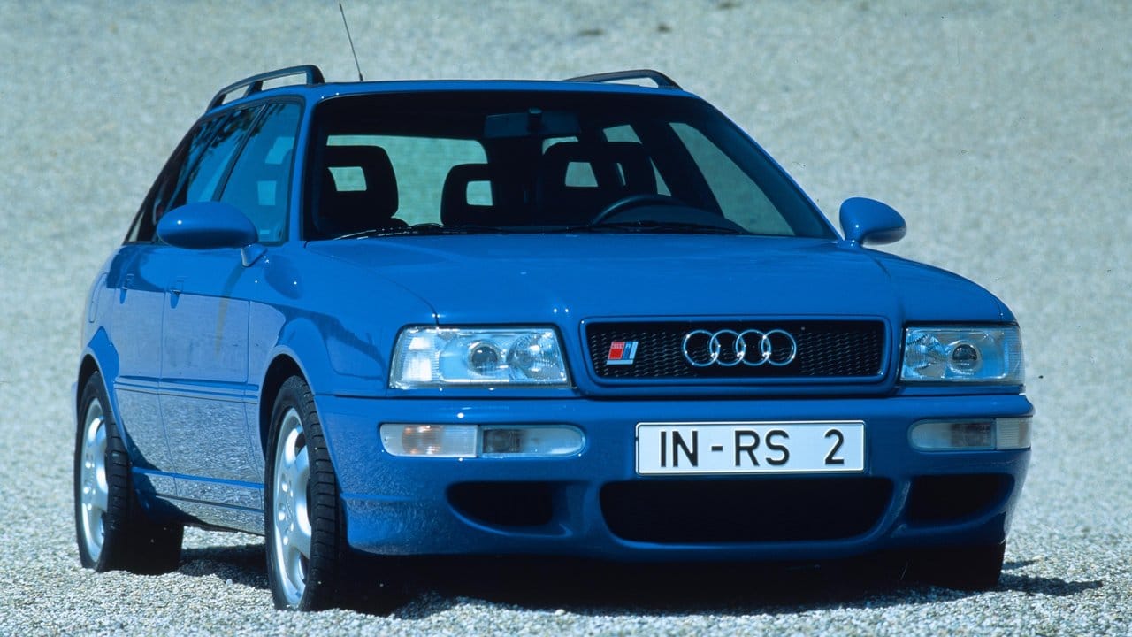 Blaue Mauritius? Nicht ganz, aber mit etwa 2900 gefertigten Stück ist der Audi RS2 Avant ähnlich selten wie die berühmte Briefmarke, von der es einst 500 Stück gab.