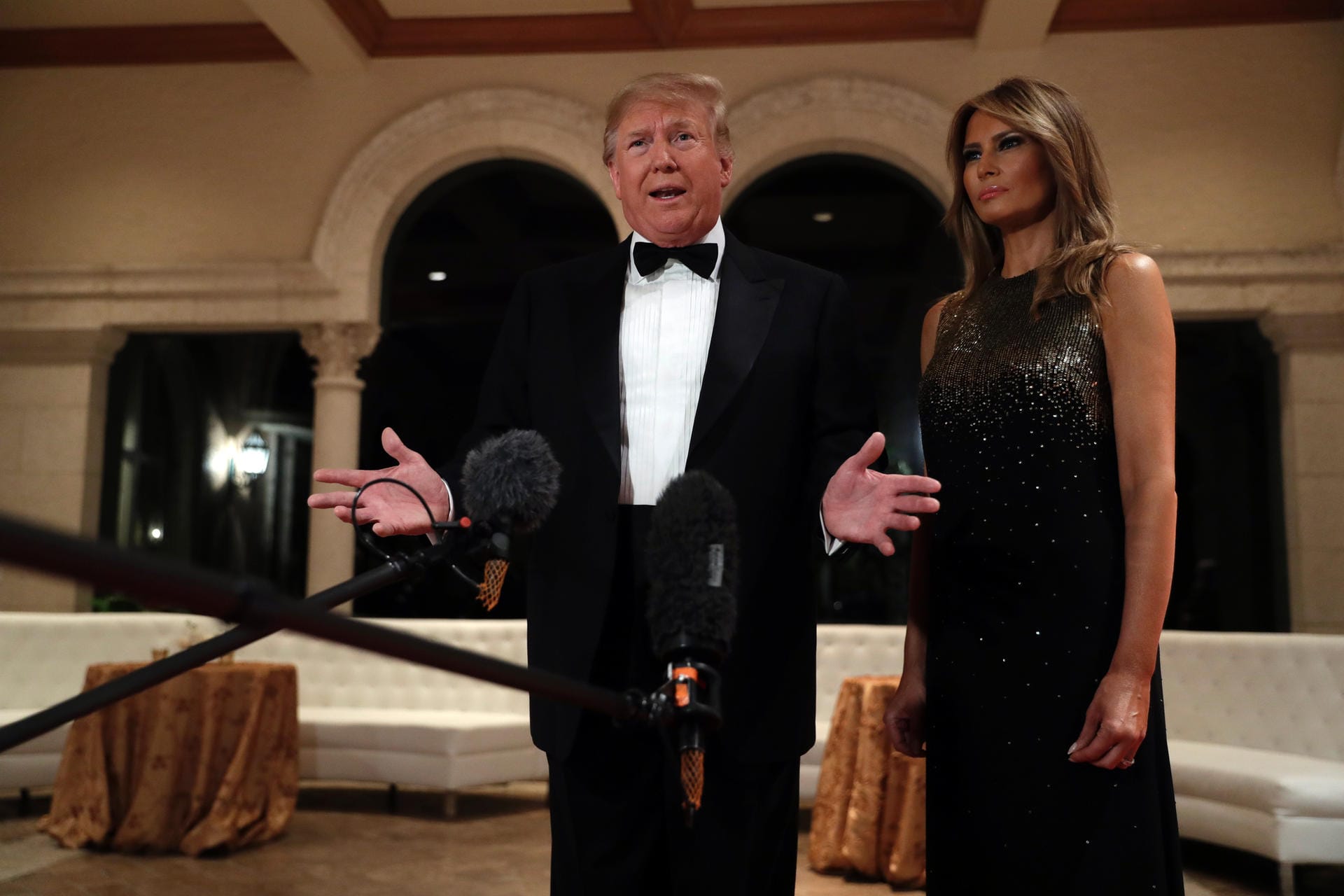 US-Präsident Donald Trump verbringt Silvester mit seiner Frau Melania auf einem Empfang in seinem Anwesen Mar-a-Lago in Palm Beach.