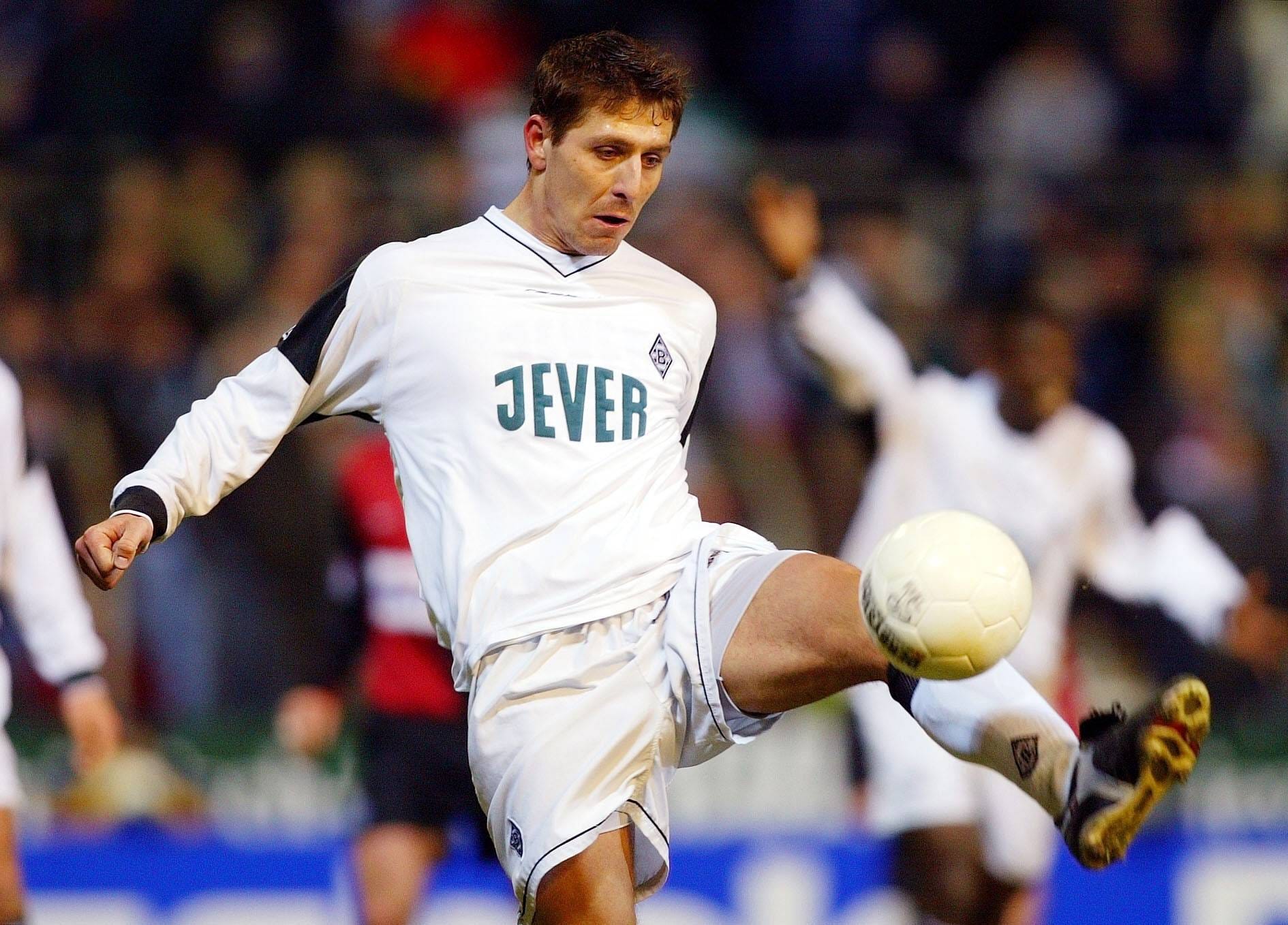 Igor Demo (2000–2005): Der Slowake kam in seiner Zeit am Niederrhein auf 28 Tore in 142 Spielen. Seit 2016 agiert er als Dolmetscher, unter anderem für László Bénes, der aber in der in der Rückrunde der Saison 2020/21 an den FC Augsburg verliehen wurde.