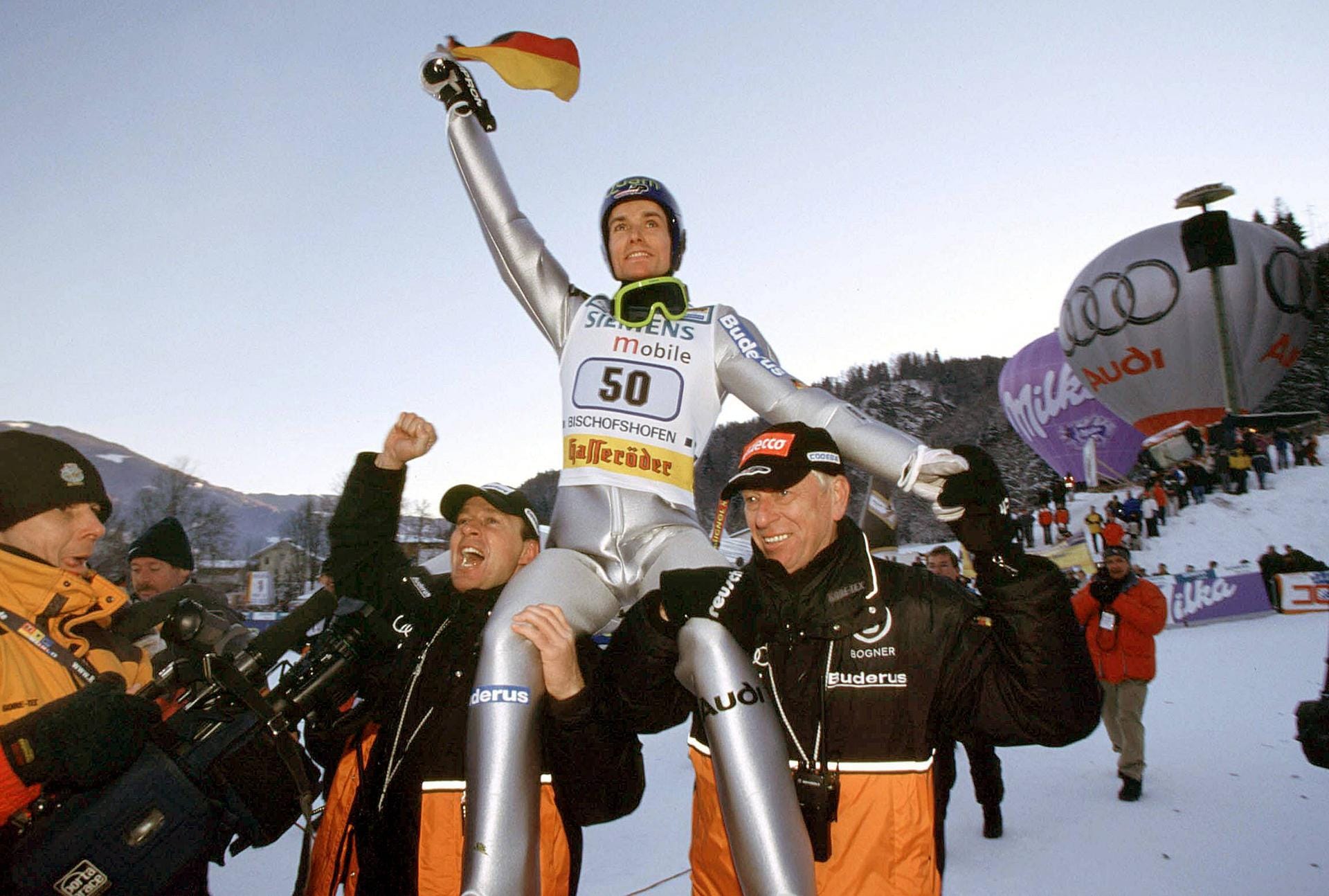 Sven Hannawald: 2002 schaffte der Sachse Historisches, siegte bei der Vierschanzentournee in allen vier Wettbewerben. Der 45-Jährige ist der bis dato letzte deutsche Vierschanzentournee-Sieger. Dem Skispringen ist er nach wie vor verbunden.
