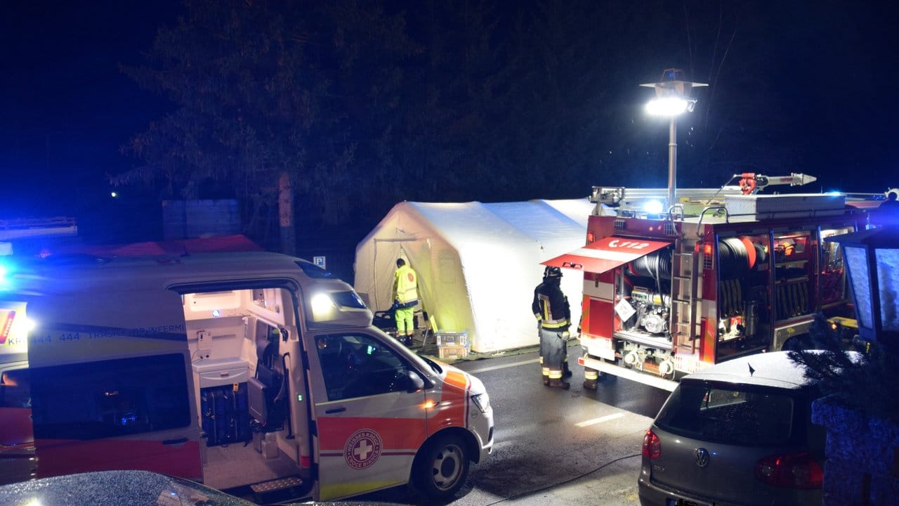 Elf Menschen wuden verletzt, vier davon schwerst. Elf Menschen wuden verletzt, vier davon schwerst.