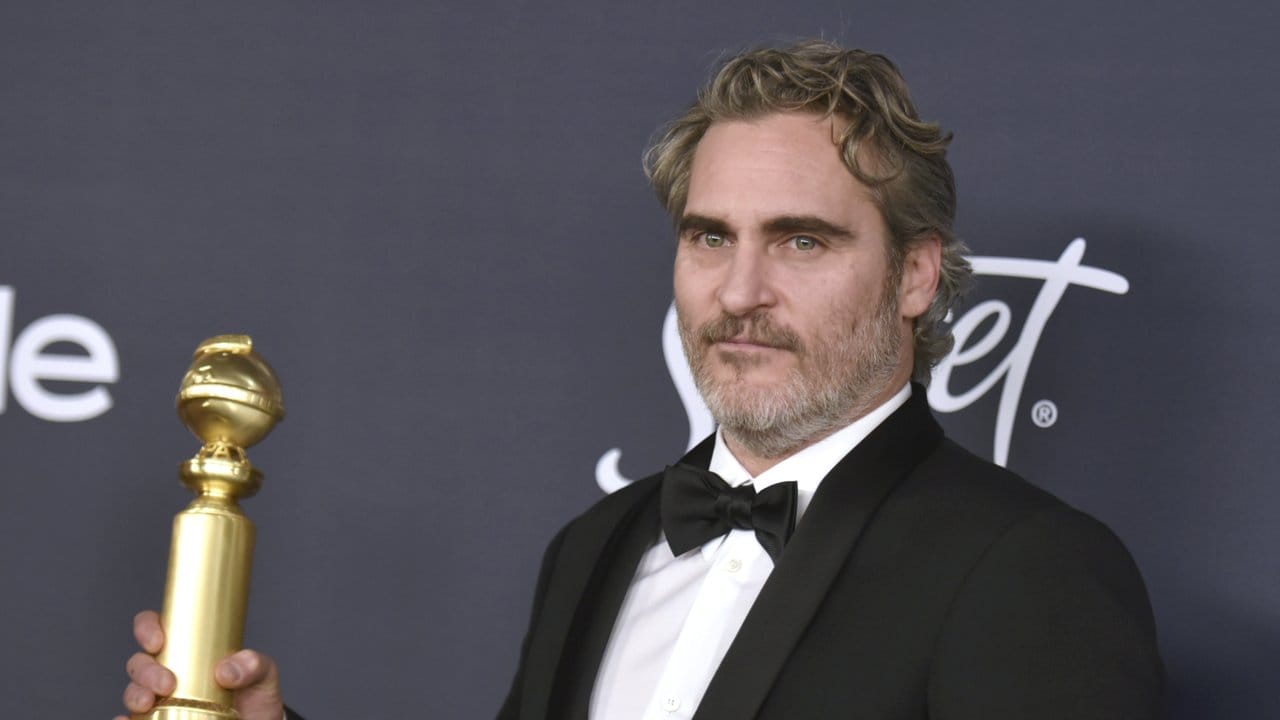 Er ist der "Joker": Joaquin Phoenix. Er ist der "Joker": Joaquin Phoenix.