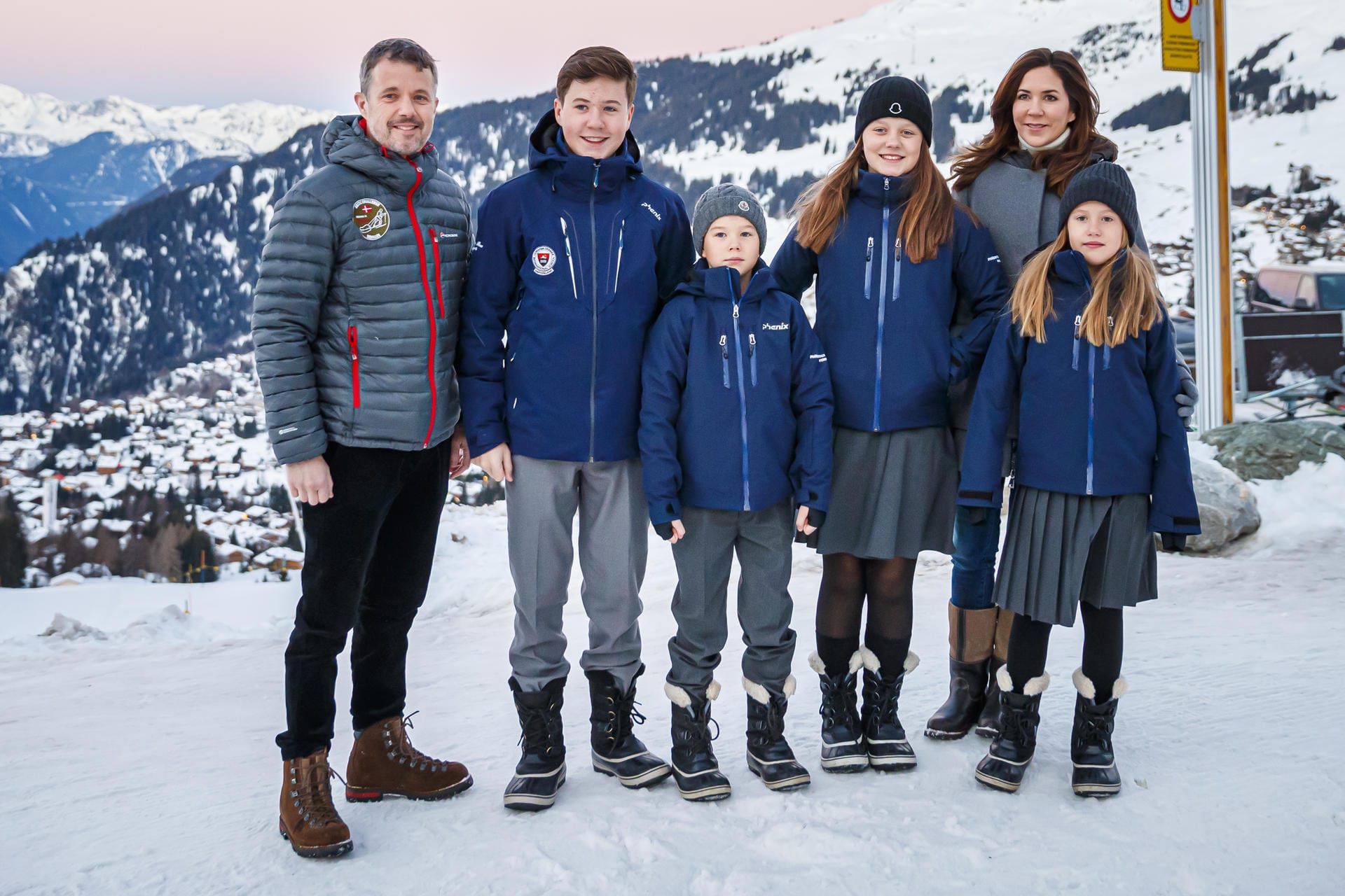 Die vier Kinder von Kronprinz Frederik und Kronprinzessin Mary werden in den kommenden Wochen eine Schule in der Schweiz besuchen.