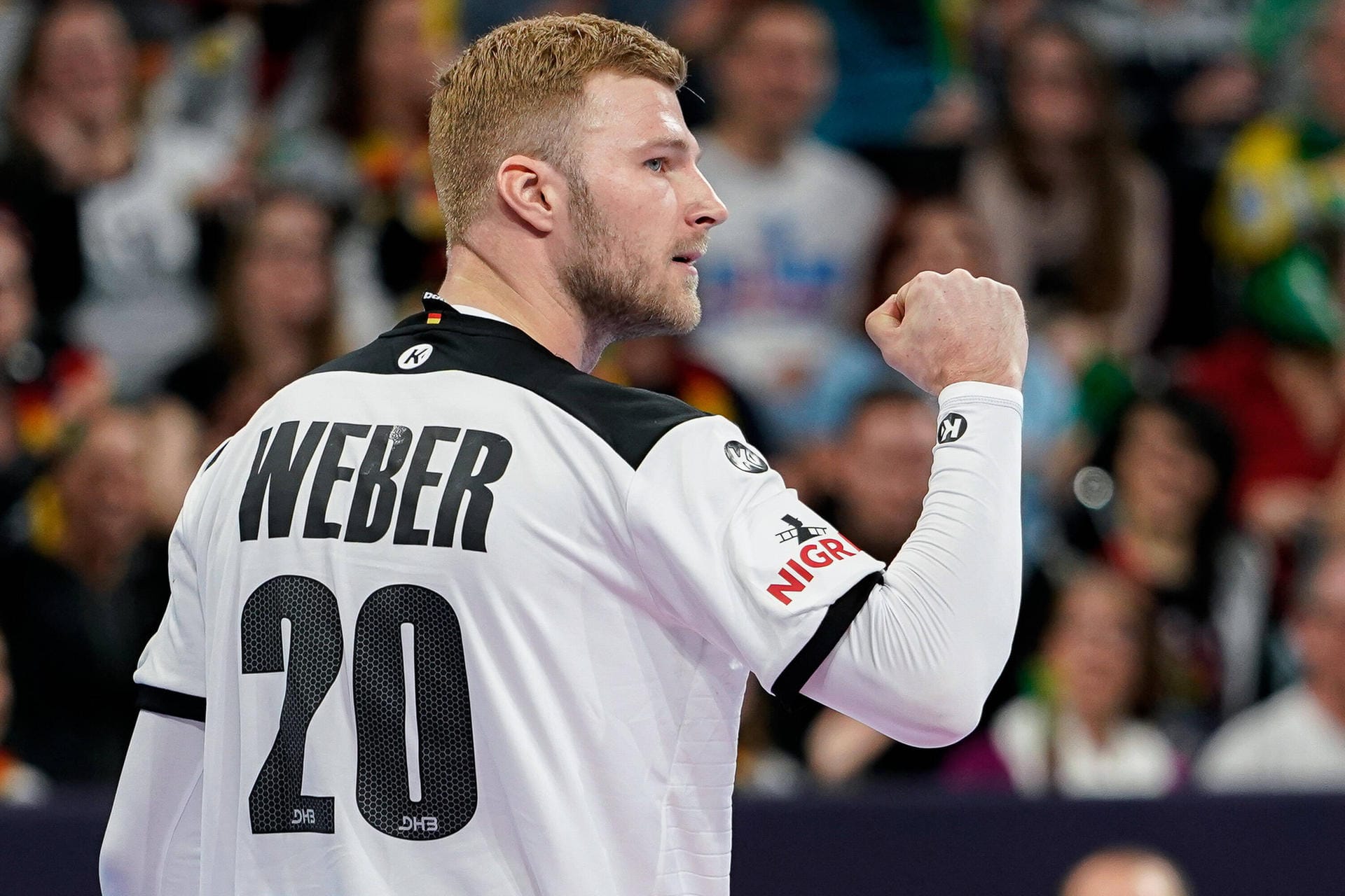 Philipp Weber: Kam erst zu Ende der zweiten Hälfte und erzielte einen Treffer. Ohne Note.