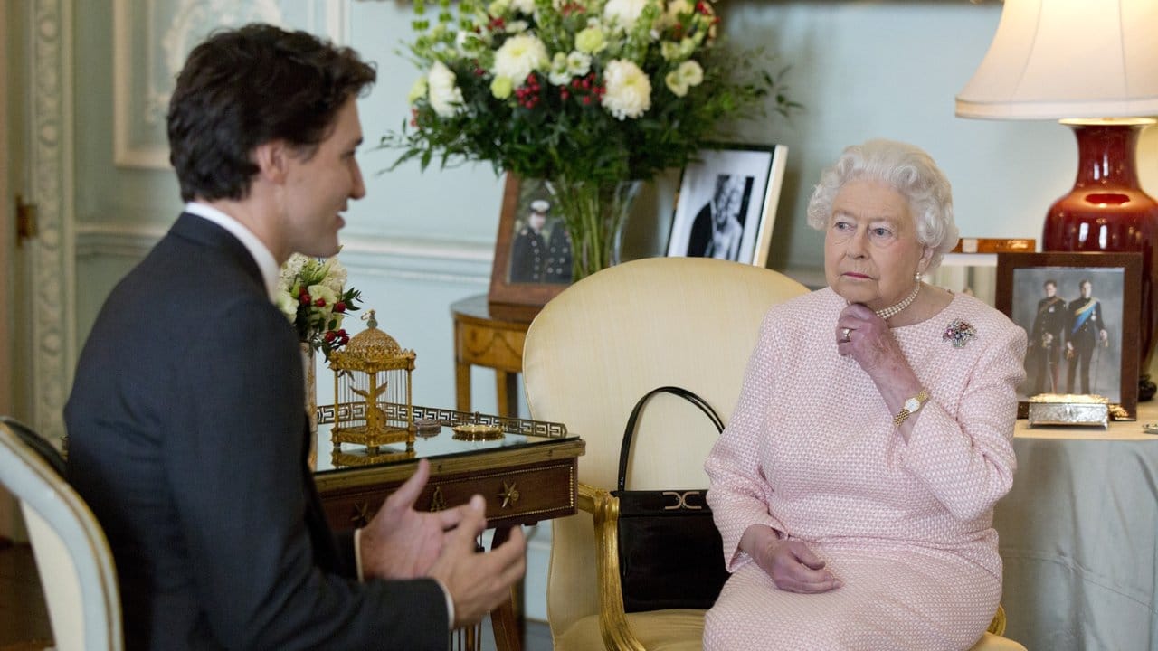 Justin Trudeau, Premierminister von Kanada, bei einer Privataudienz mit Königin Elizabeth II.